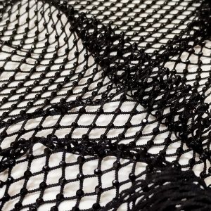 Tela de pedrería red color negro, ideal para vestidos de noche